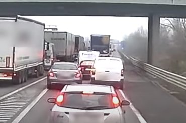 Screenshot 2025-12-10 at 19.47.13