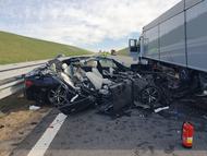 cseh-d3-autópálya-bmw-kamion-baleset-3