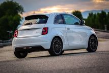 fiat_500_hybrid1