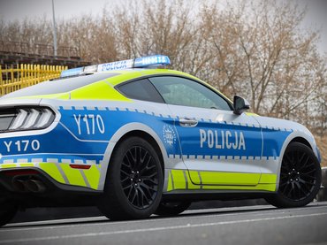 ford-mustang-gt-5.0-lengyel-rendőrség-6