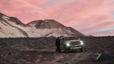 ford-ranger-raptor-climbing-worlds-tallest-volcano-ojos-del-salado (1).avif