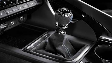hyundai-elantra-n-shift-knob-n-performance-parts