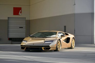 imgi_267_2022_lamborghini_countach-lpi-800-4_WOB3853-94918-scaled.jpg