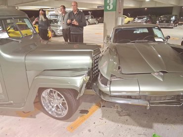 mecum-auction-drivers-foot-slipped-v0-ma23myjbkczf1