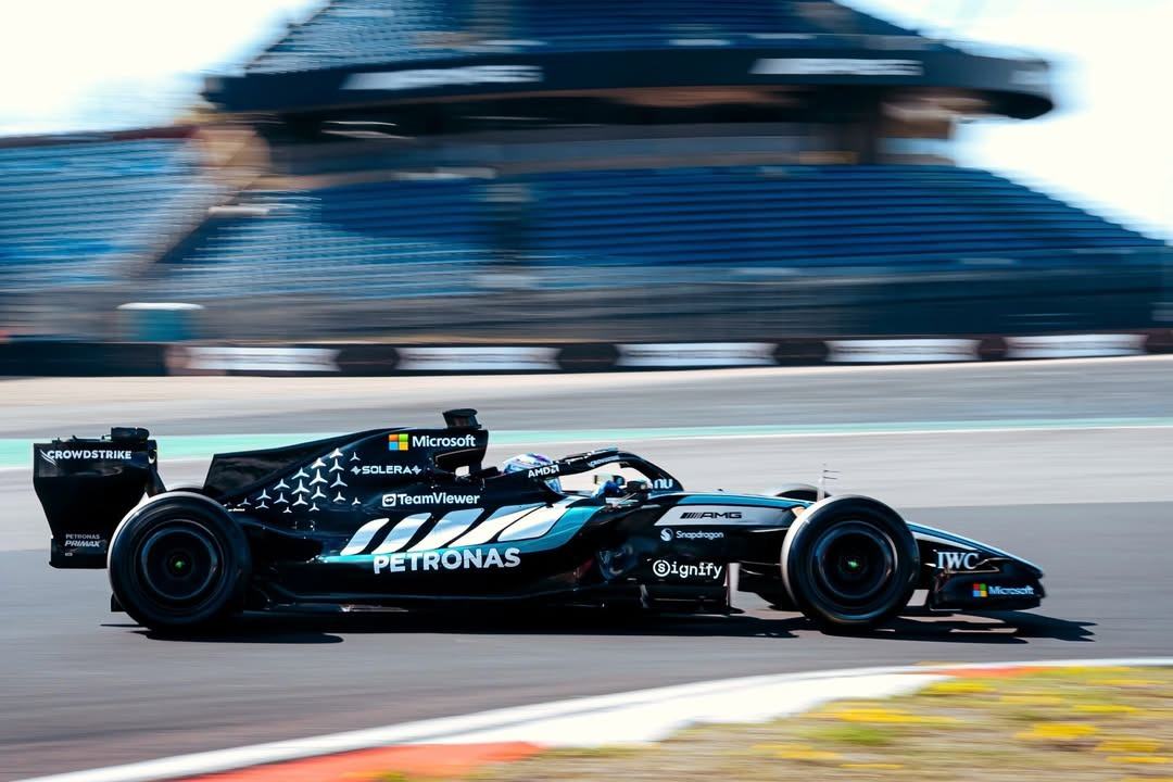 Hat év után köröztek újra F1-es autók a legendás pályán