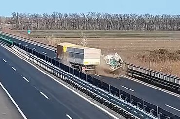 mkif-m4-baleset-megáll-az-ész