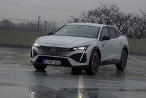 peugeot 408 1.2h-2.jpg