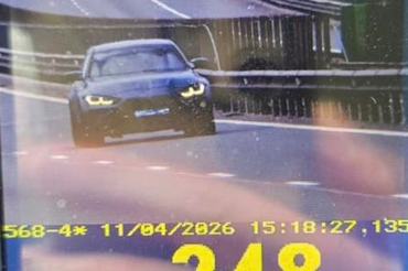 román-gyorshajtás-248-km-h