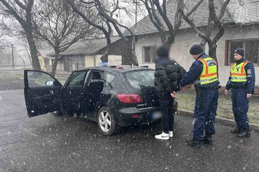 székesfehérvár-mazda-baleset